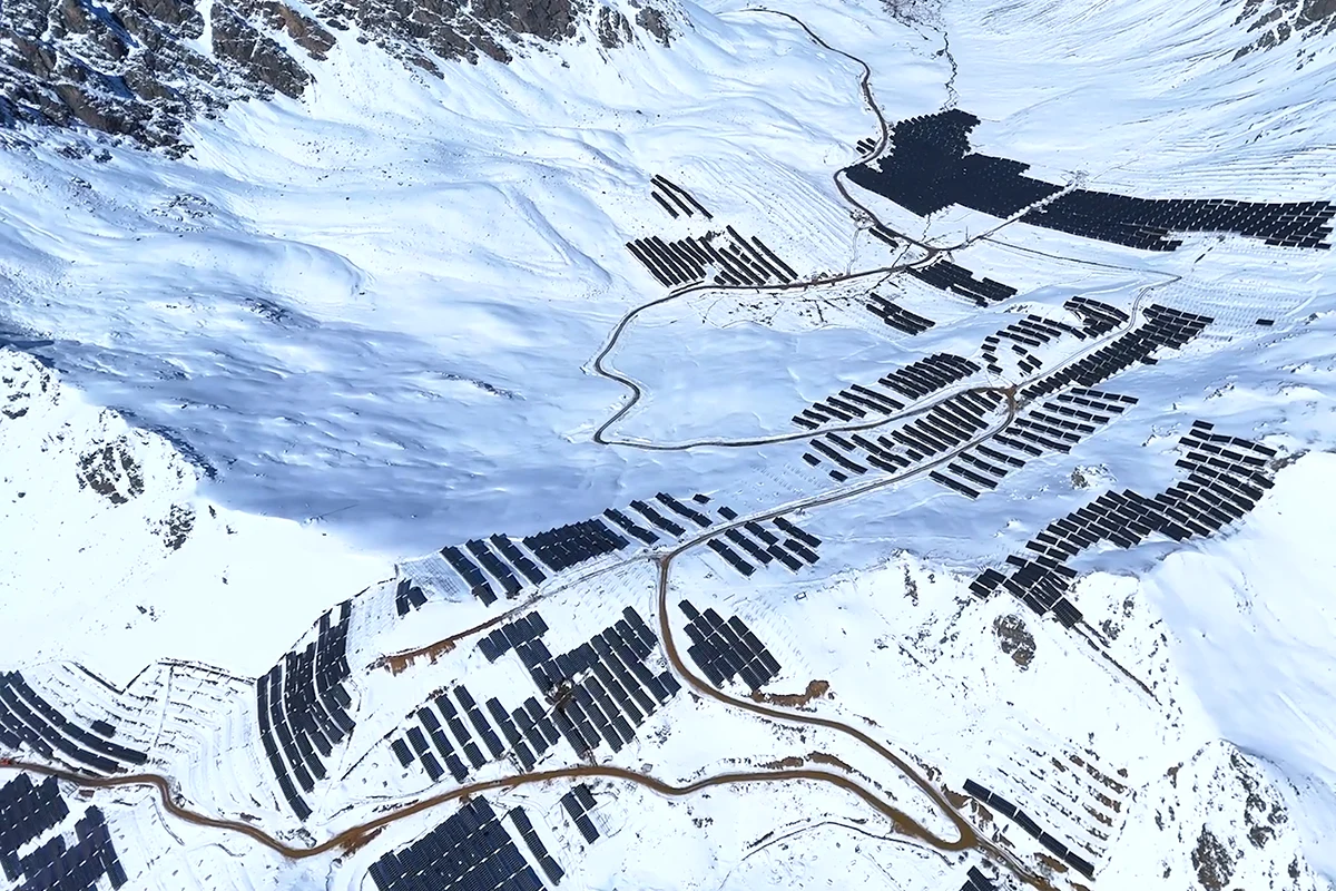 مشروع شركة هواننغ لانكانغججيانغ (ديكين) للطاقة الجديدة المحدودة للطاقة الجديدة 114 ميجاوات مشروع الطاقة الكهروضوئية في ناغو