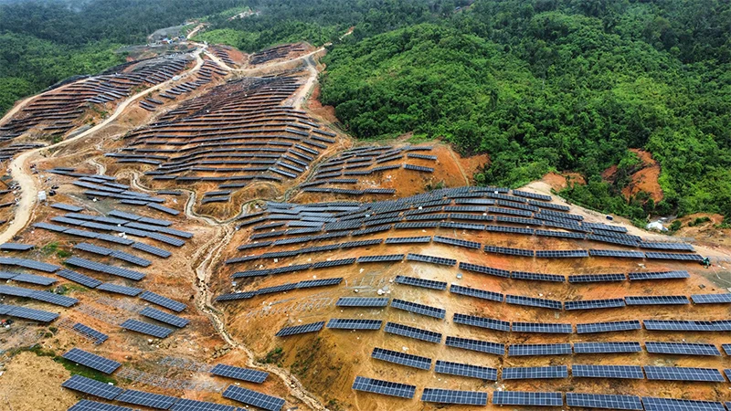 扬帆出海！新恒源700MW固定支架发货菲律宾！